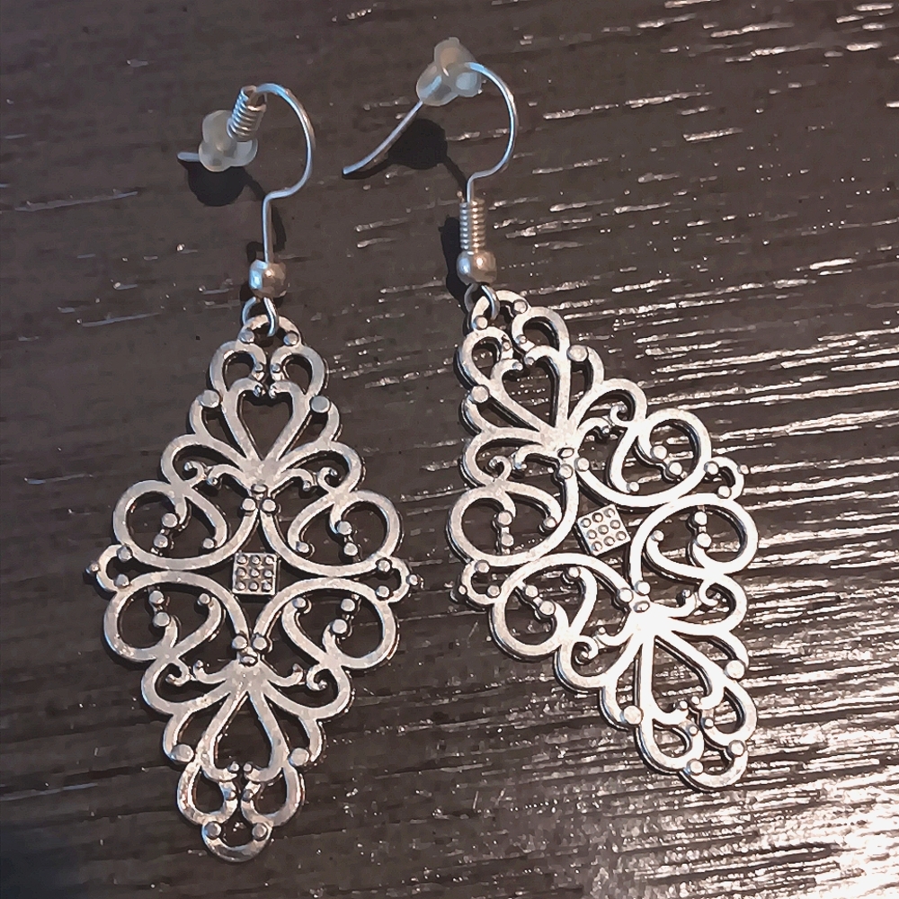 Boho Style Swirl Latice Silvertone Earrings